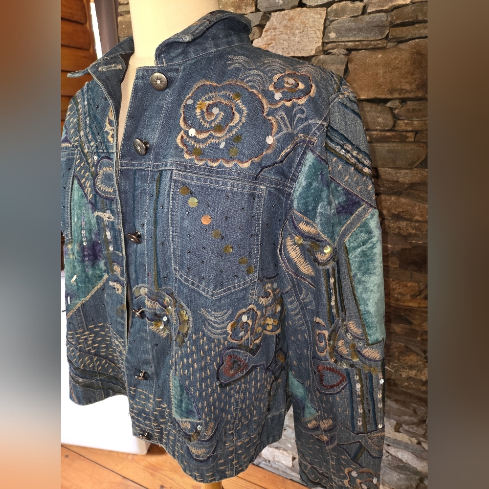 Chicos Design Beautidul Embroidered Denim Jacket - Picture 6 of 7